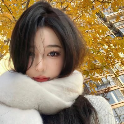公寓里的两个女人